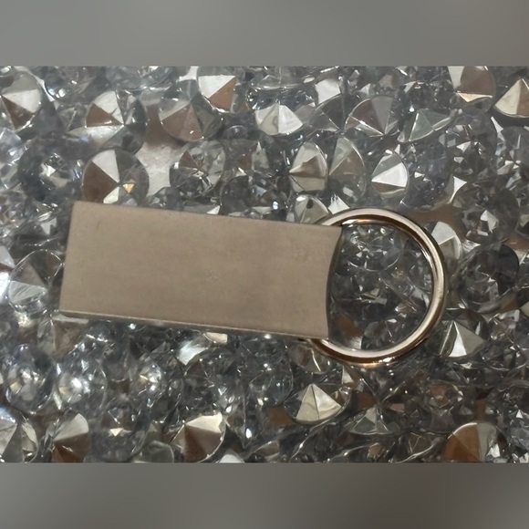 Lexus Silver Key Holder - Picture 3 of 13